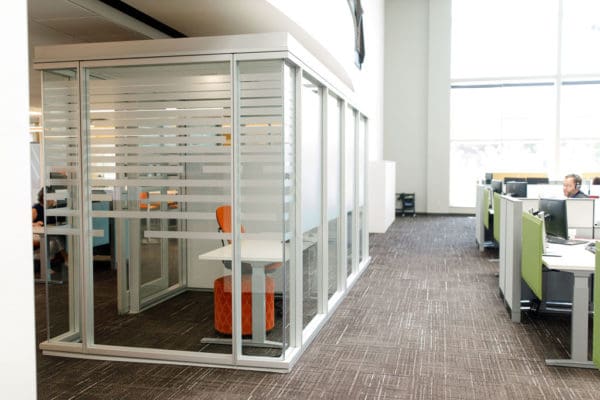 Interoffice-Bobcat-2868